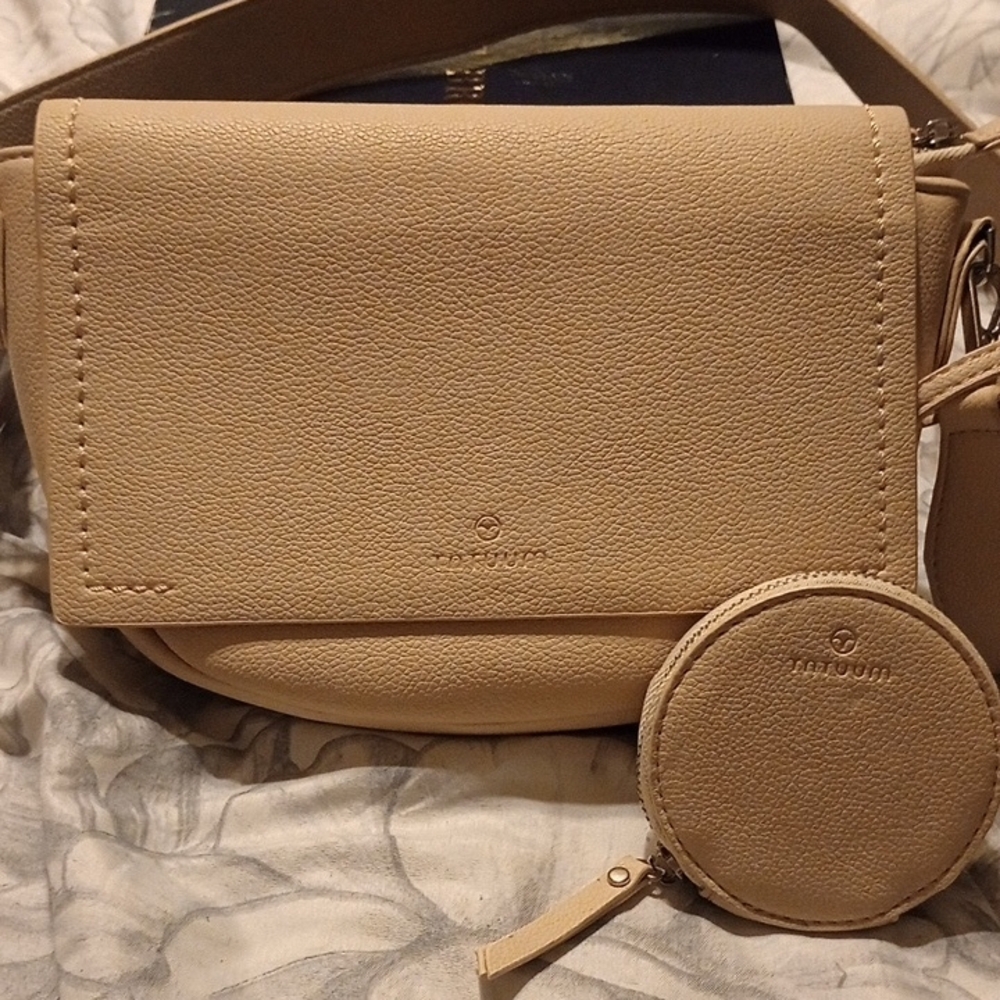 Chic Tan Crossbody Bag with Coin Pouch